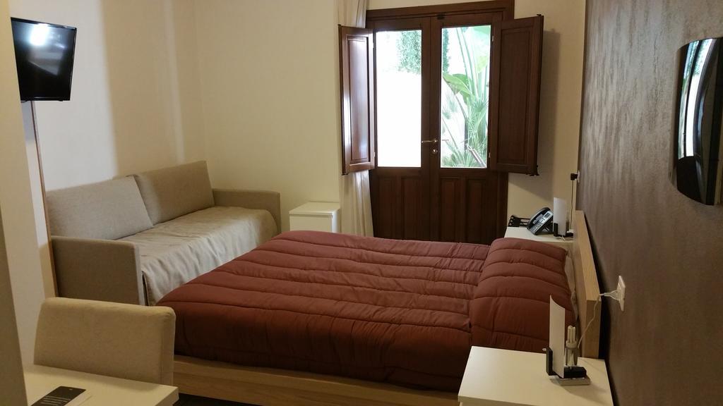 Rooms And Breakfast Zefiro 圣维托罗卡波 客房 照片
