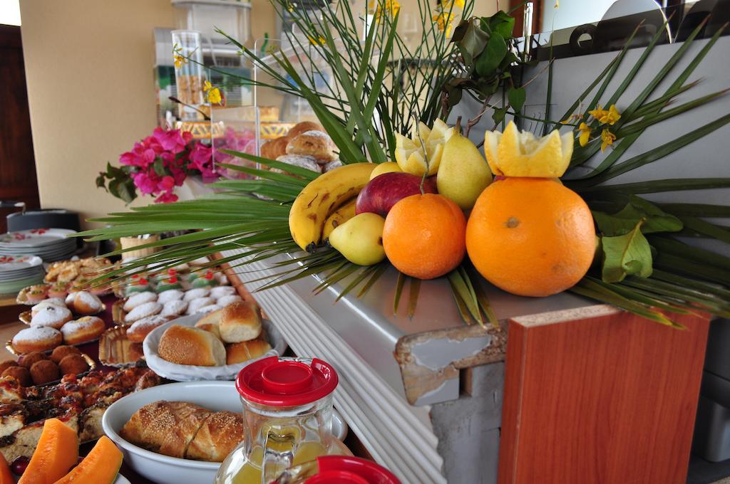 Rooms And Breakfast Zefiro 圣维托罗卡波 外观 照片