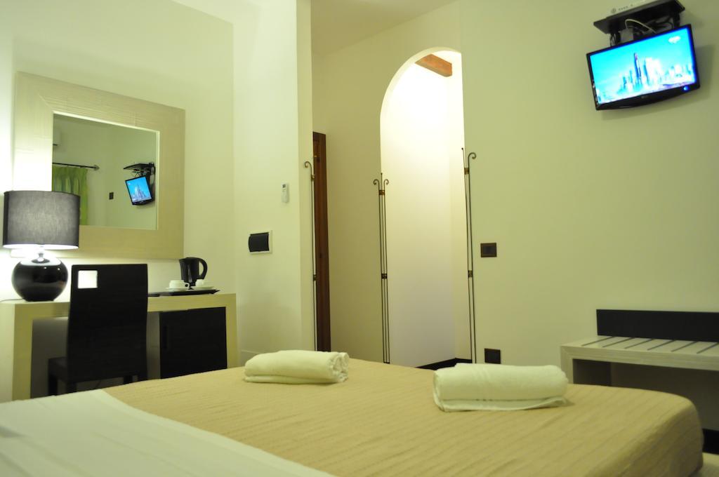 Rooms And Breakfast Zefiro 圣维托罗卡波 客房 照片