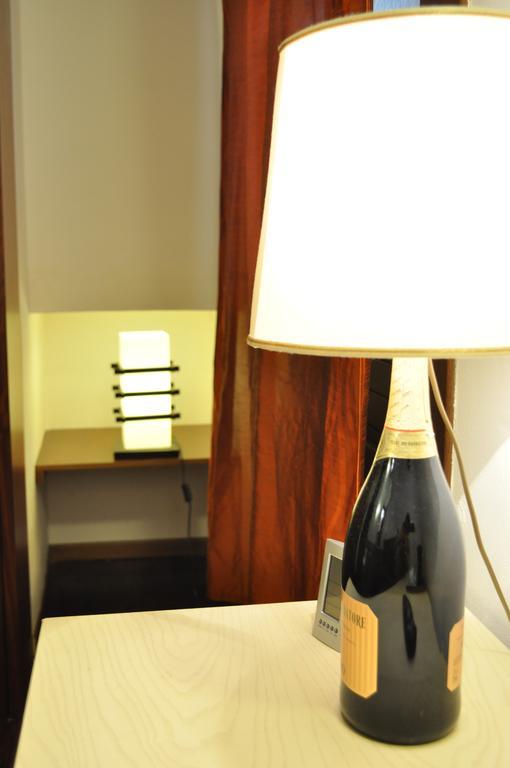 Rooms And Breakfast Zefiro 圣维托罗卡波 客房 照片