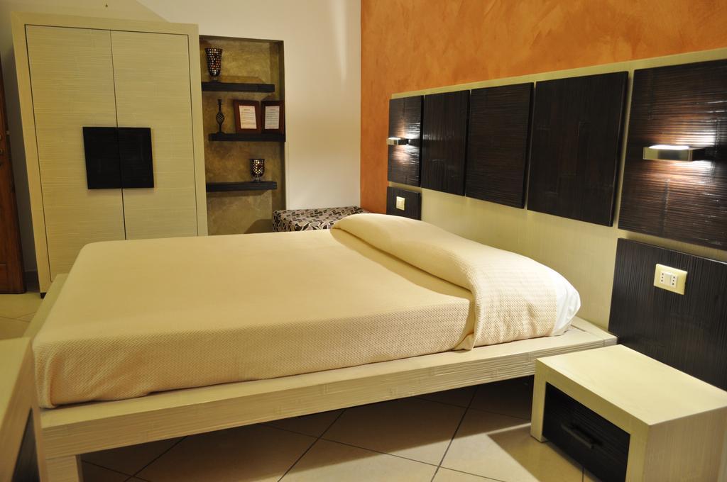 Rooms And Breakfast Zefiro 圣维托罗卡波 外观 照片