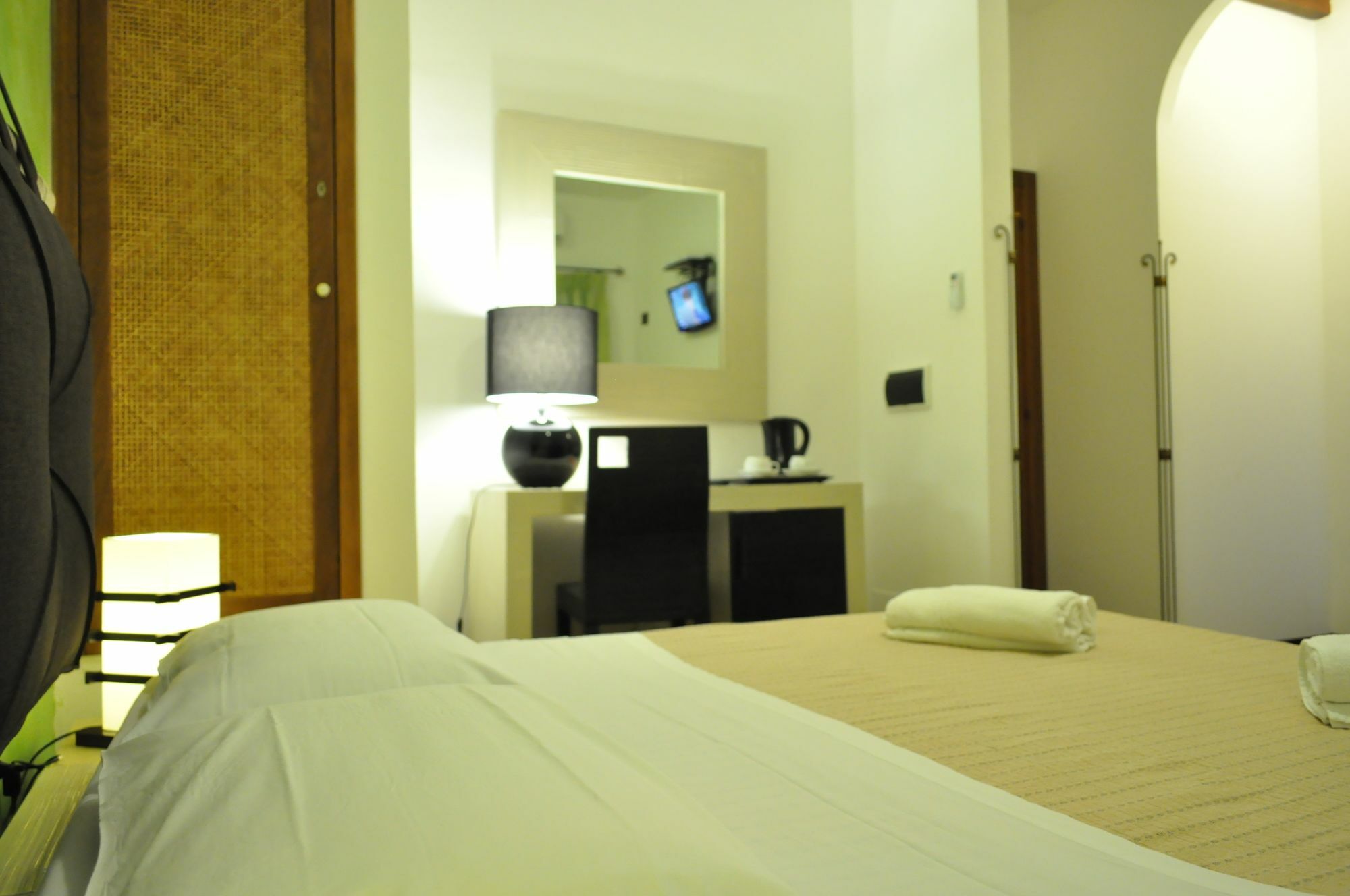 Rooms And Breakfast Zefiro 圣维托罗卡波 外观 照片